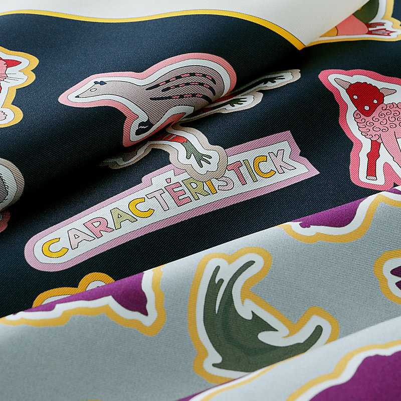 HERMES スカーフ Caracteristick double face scarf 90 両面 Caracteristick double face scarf 90 | Hermès USA